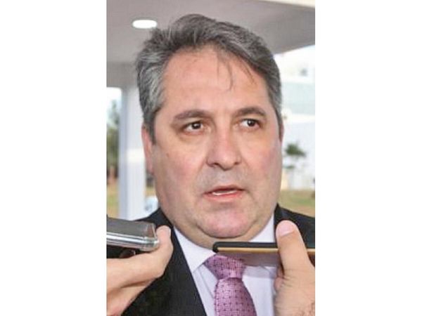 Ratifican lobby de Melgarejo y Silva para compra de insumos