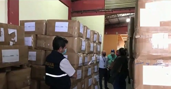 Fue rechazada toda la carga de insumos llegado de China: 'No podemos garantizar la salud de las personas', advierten médicos