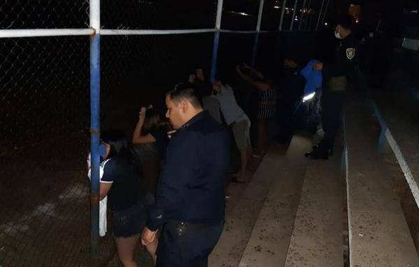 Demoraron a 7 en La Chacarita por violar la cuarentena sanitaria