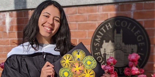 UNA JOVEN PARAGUAYA, FLAMANTE ECONOMISTA GRADUADA EN LA SMITH COLLEGE DE LOS EEUU