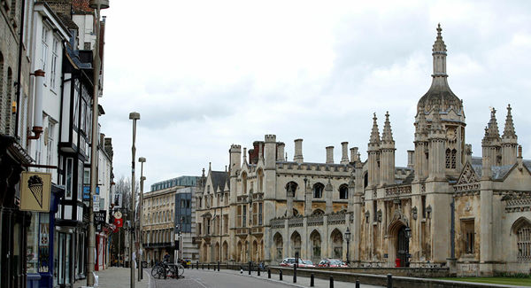 La universidad de Cambridge prevé clases telemáticas en el próximo año lectivo por COVID-19 - .::RADIO NACIONAL::.