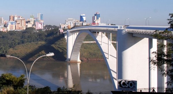 BRASILEÑOS PIDEN REAPERTURA DE LAS FRONTERAS. 