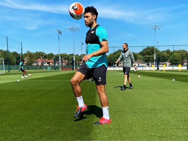 Liverpool y Manchester United vuelven a los entrenamientos