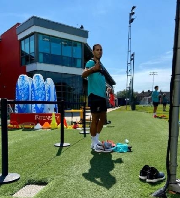 HOY / Los grandes del fútbol inglés vuelven a los entrenamientos