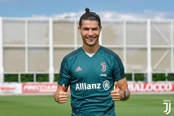Cristiano vuelve a entrenar con Juventus