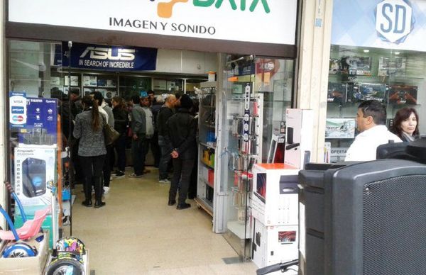 Comercios en general y peluquerías podrán abrir en la segunda fase