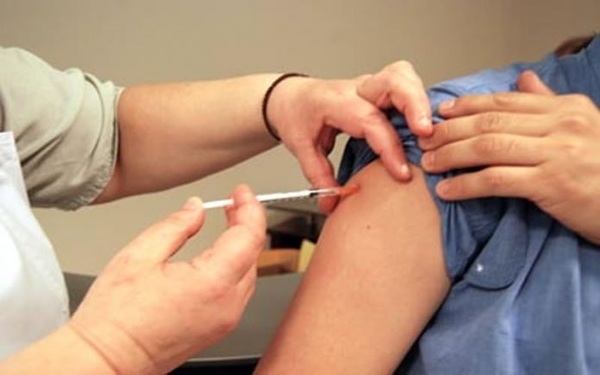 Recomiendan vacunarse contra el sarampión tras confirmarse casos en países limítrofes