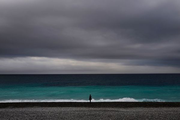 Francia vuelve a cerrar algunas playas al no respetarse normas de distanciamiento - Mundo - ABC Color