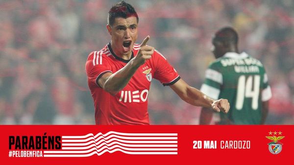 Felicitan al goleador - Libertad - ABC Color