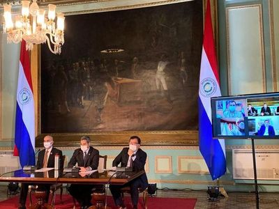 Mario Abdo recalca importancia del distanciamiento físico para evitar la propagación del COVID-19