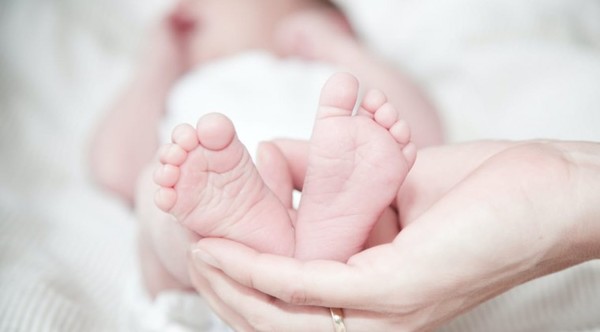 Bebés prematuros no reciben dosis contra virus causante de la bronquiolitis: madres piden protección