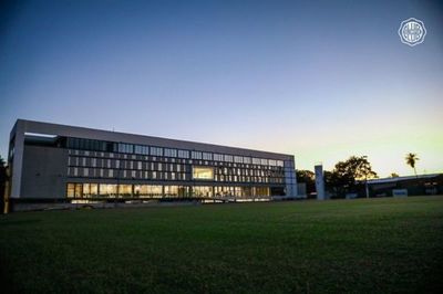 Trovato habla de infraestructura y dice que en Paraguay no hay como la de Olimpia