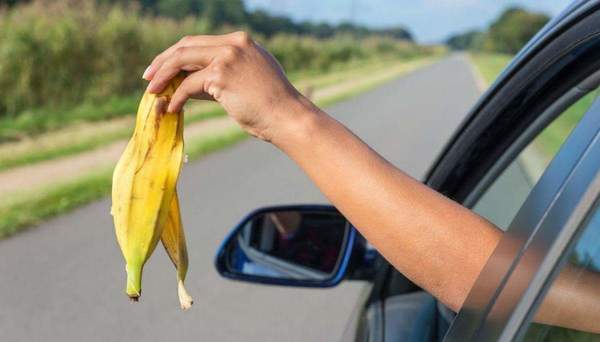 ATENCION PARAGUAYOS: si tiras tu basura en la calle en FOZ te van a MULTAR