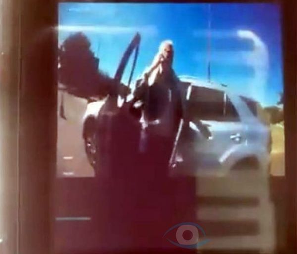 Intendente amenaza con guerra a militares y logra ingresar al Brasil