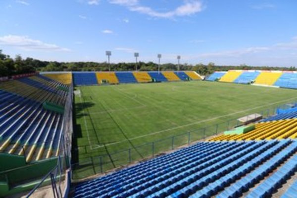 La inspección llega al estadio Erico Galeano