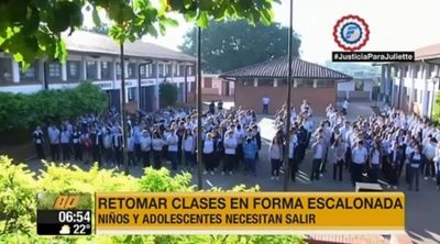 Proponen retorno escalonado a clases presenciales