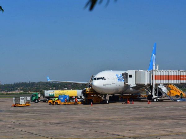 Compatriotas se quejan porque deben pagar pasaje para volver a Paraguay
