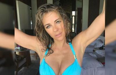Elizabeth Hurley enciende Instagram con un vestido que estrenó hace 21 años - SNT