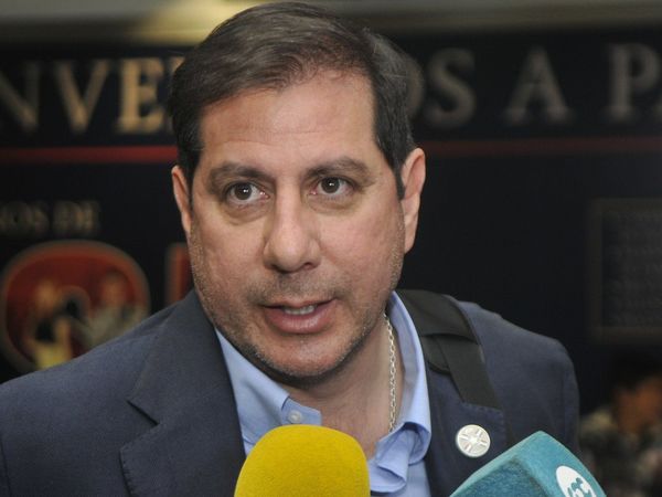Figueredo propone corrección del protocolo para fijar fecha de reinicio