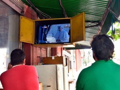 Iglesia aclara que flexibilización permitirá fieles solo en bodas y bautismos