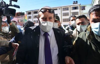 Ministro boliviano arrestado y cesado por caso de corrupción con respiradores - Mundo - ABC Color