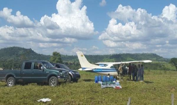 Perú incauta 420 kilos de cocaína en una avioneta en frontera con Brasil