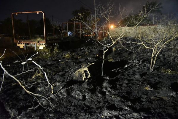 Incendio de patio baldío puso en peligro zona poblada de Limpio - Nacionales - ABC Color