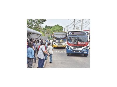 Empresario pide esperar para una baja del pasaje