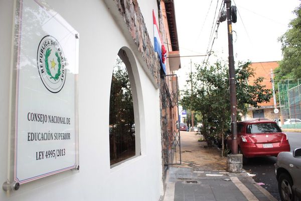 Cones propone retorno a universidades en fase 3
