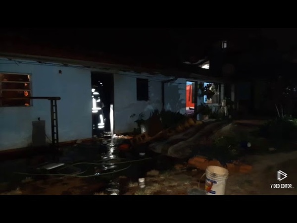 INCENDIO AFECTÓ PARTE DE INQUILINATO EN EL B° LA PAZ