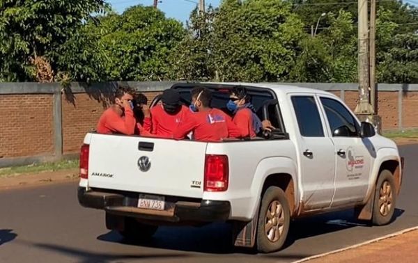 Seis trabajadores brasileños demorados por ingreso ilegal al país