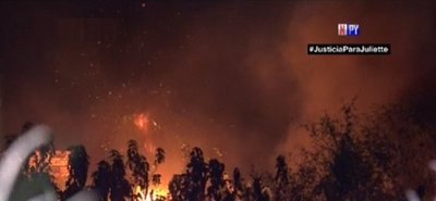 Incendio casi consume varias casas y a un taller mecánico | Noticias Paraguay