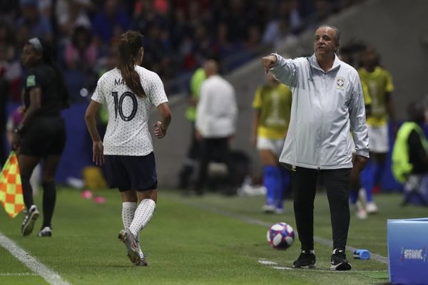 Ex entrenador del equipo femenino de Brasil, padece de cáncer