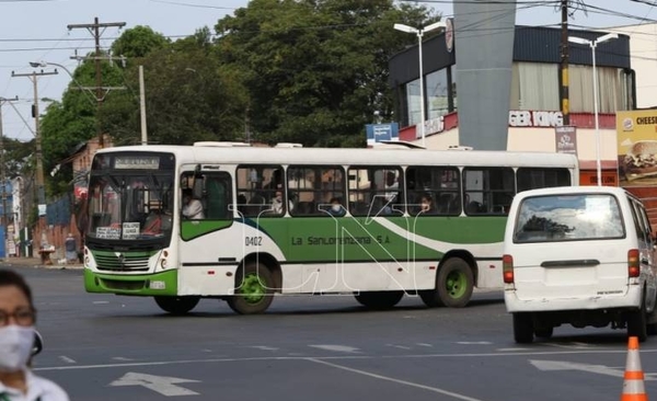 HOY / Se resisten a bajar precio de pasaje: “Es una decisión apresurada y se debe analizar”, afirman