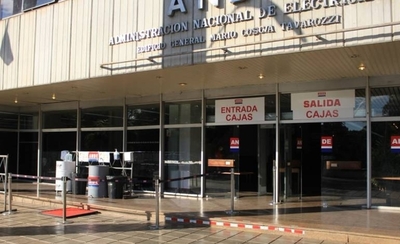 HOY / Llueven quejas contra la ANDE: “Es una burla y una bofetada a la clase media”