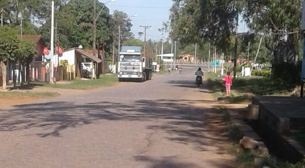 Reclaman reparación de acceso al casco urbano de Paraguarí - Nacionales - ABC Color