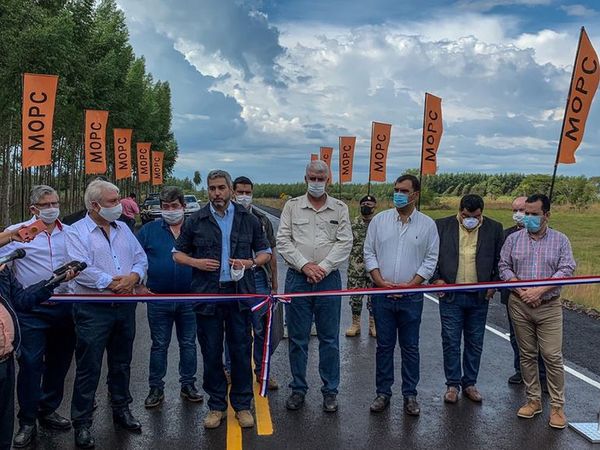Gobierno inauguró ruta de G. 18.079 millones que conecta las localidades de Iturbe y Maciel - Nacionales - ABC Color