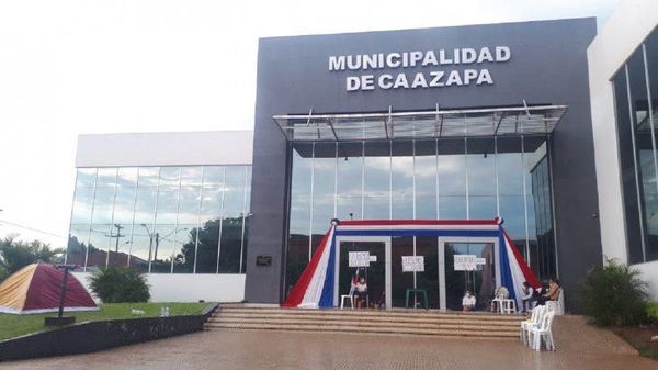 Concejales piden que la Fiscalía actúe en el caso de la denuncia contra el intendente de Caazapá » Ñanduti