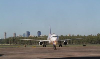 Vendrán dos vuelos especiales para traer a paraguayos desde el exterior