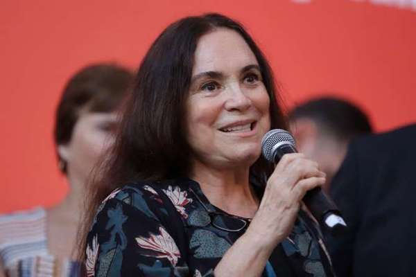 Más bajas en el gabinete de Bolsonaro: renunció la secretaria de Cultura
