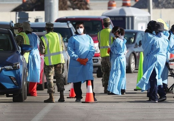 EEUU: confirman 1.536 muertes en un día y suman casi 92.000 fallecidos