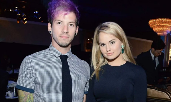 Josh Dun y Debby Ryan anunciaron que se casaron en secreto