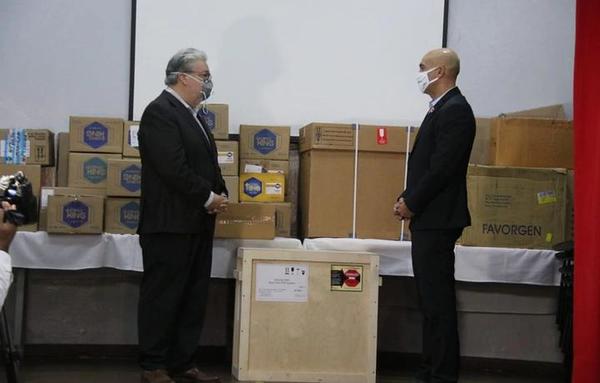 Ineram recibe equipo para detectar covid-19 en 6 horas