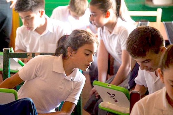 Anuncian reinicio de clases presenciales en Uruguay