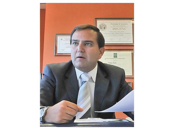 Proveedoras insisten en cambiar camas y pagarán las multas