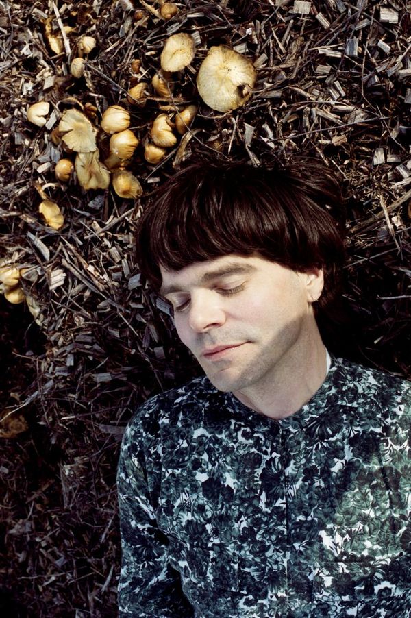 Tim Burgess: explorar y unir con la música - Artes y Espectáculos - ABC Color