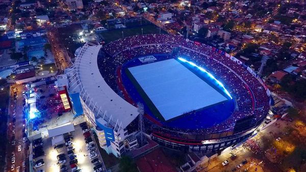 Cerro propone reducir salarios