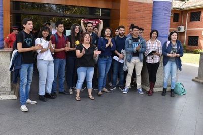 Estudiantes llaman a unión histórica en defensa de la educación - Campo 9 Noticias