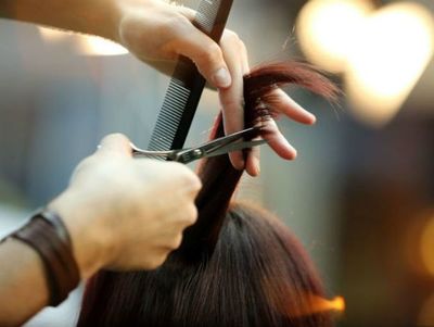 Estilista considera como un logro la apertura de peluquerías en la fase 2 de la cuarentena inteligente » Ñanduti