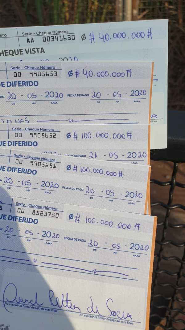 Cheques DECOMISADOS son del dueño de la empresa “ACARAI IMPORT. EXPORT. LTDA.”